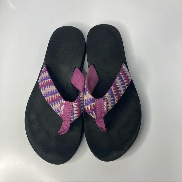 Teva flip flops size 7 - Picture 1 of 8